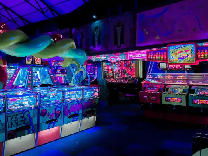 arcade game station