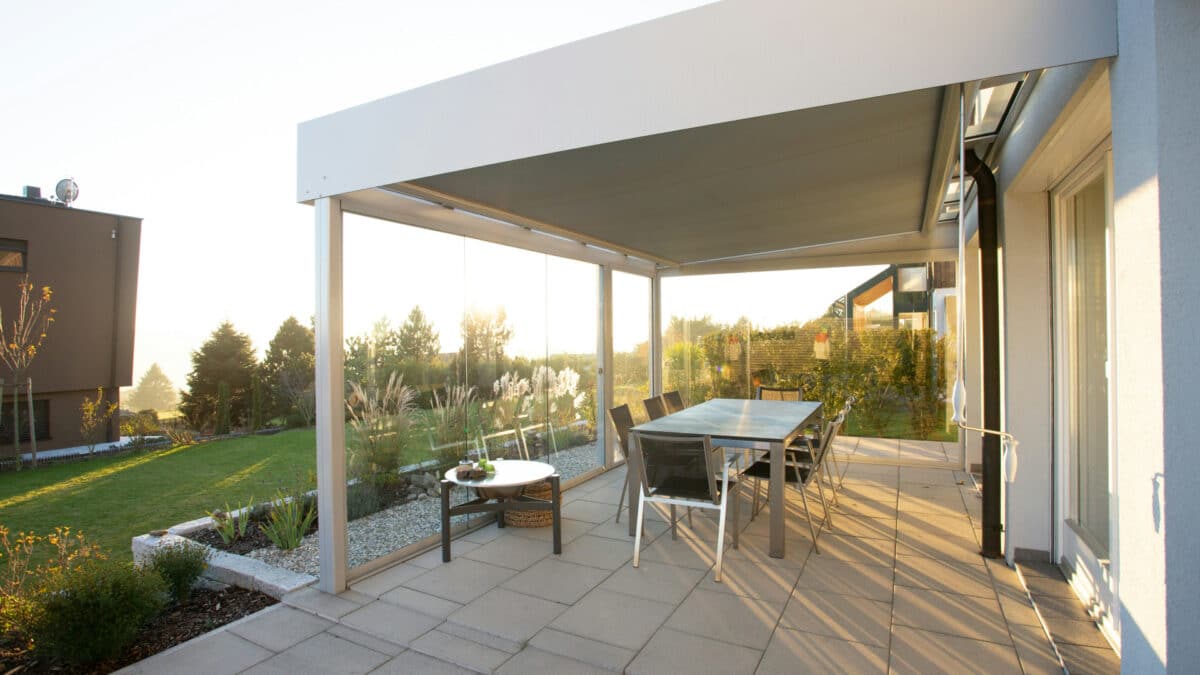 Les raisons d'opter pour un nettoyant dégraissant biosourcé pour l'entretien extérieur